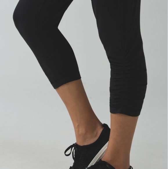 Lululemon Sunset Salutation Crop Leggings - Picture 6 of 14